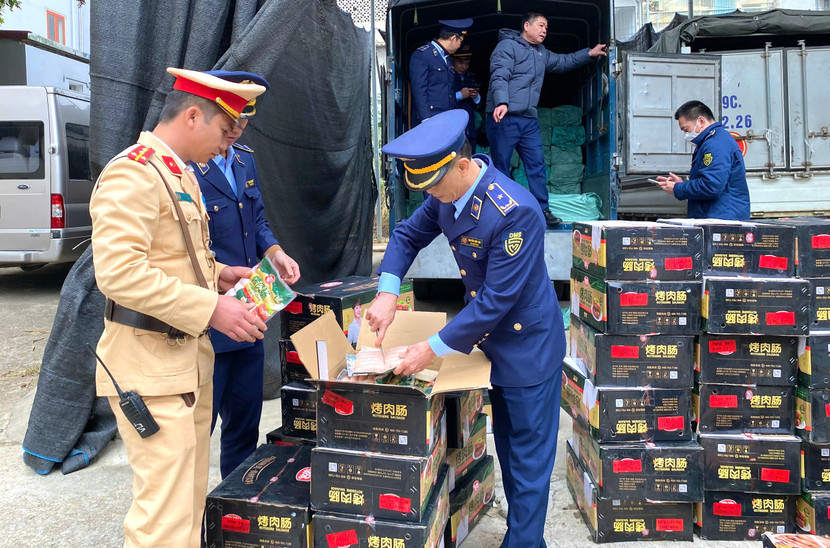 Tích cực ngăn chặn buôn lậu hàng tiêu dùng